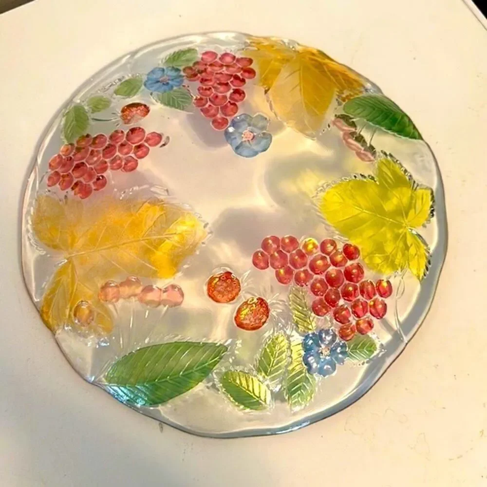 Vintage SOGA GLASS or Mikasa Large Bowl Leaves Grapes Strawberries Cherries